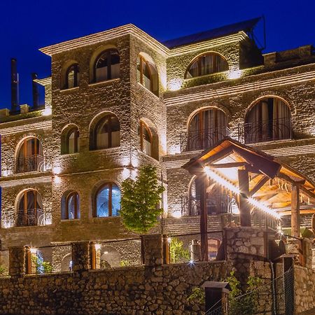 Hotel Restaurant Emblema Petrele Екстериор снимка